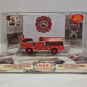Code 3 Classics Item #12950 Crown Pumper 60 LA County